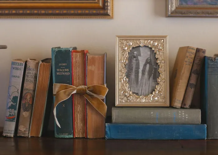 The Gilded Lady - The Seamstress Apartment *